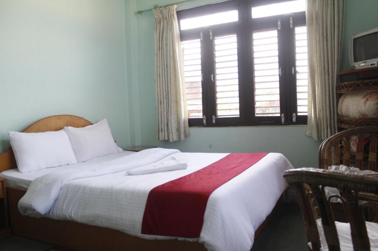 Pushpa Guest House Pokhara Exterior foto