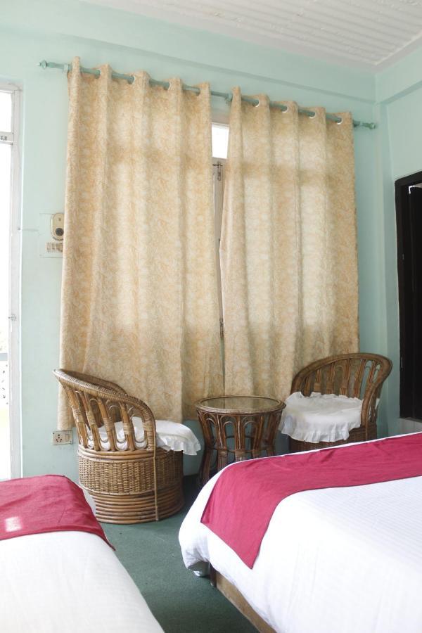 Pushpa Guest House Pokhara Exterior foto