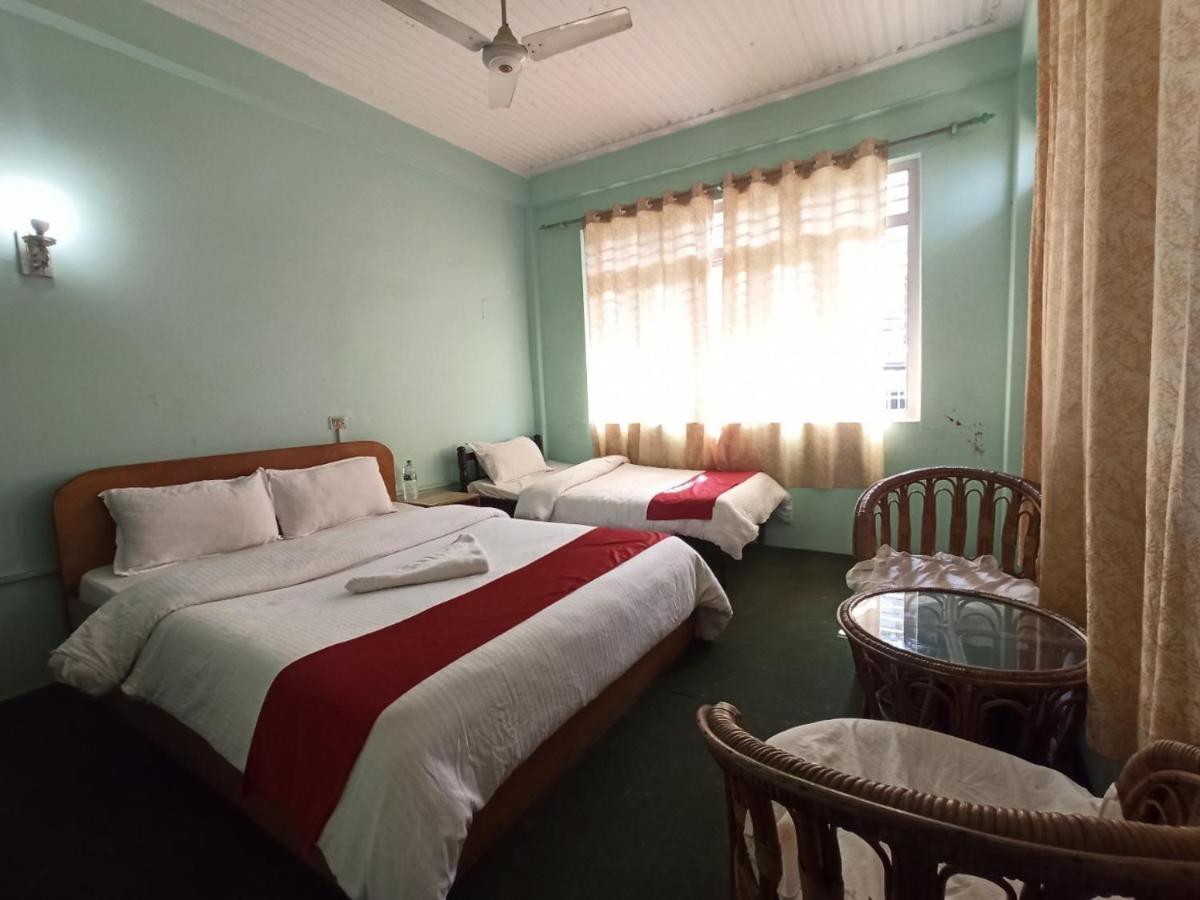 Pushpa Guest House Pokhara Exterior foto
