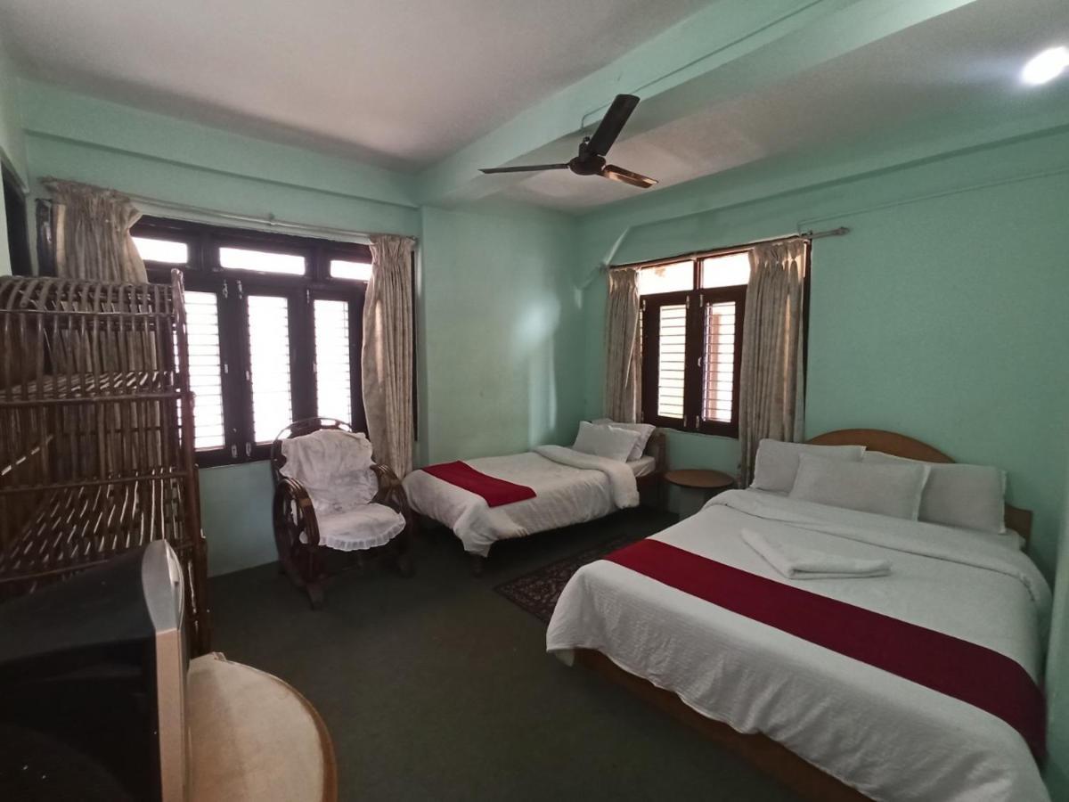 Pushpa Guest House Pokhara Exterior foto
